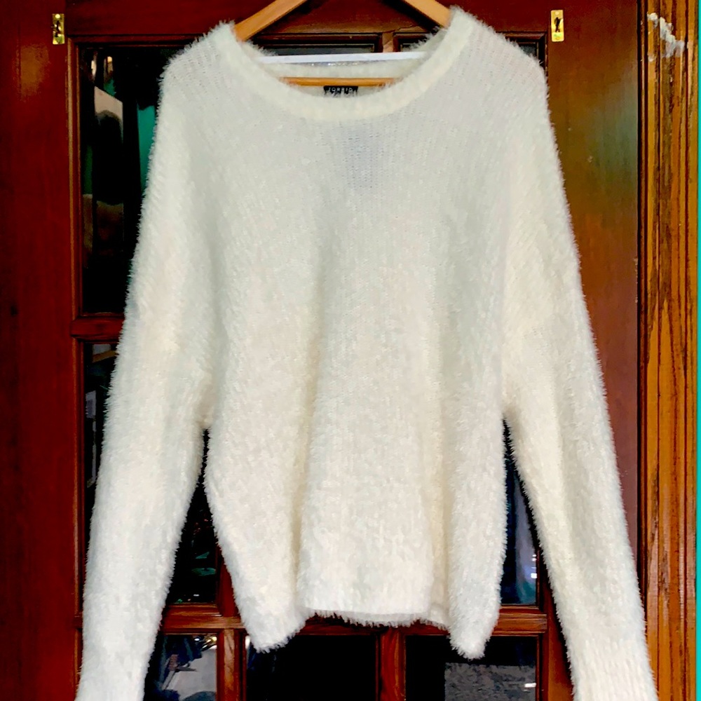 Ivory Fuzzy Knit Crop Pullover Sweater 18/20